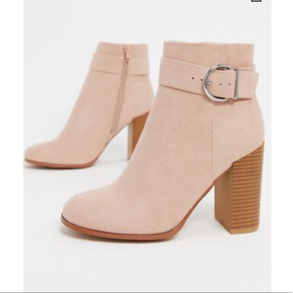 Retreat heeled ankle boots in taupe